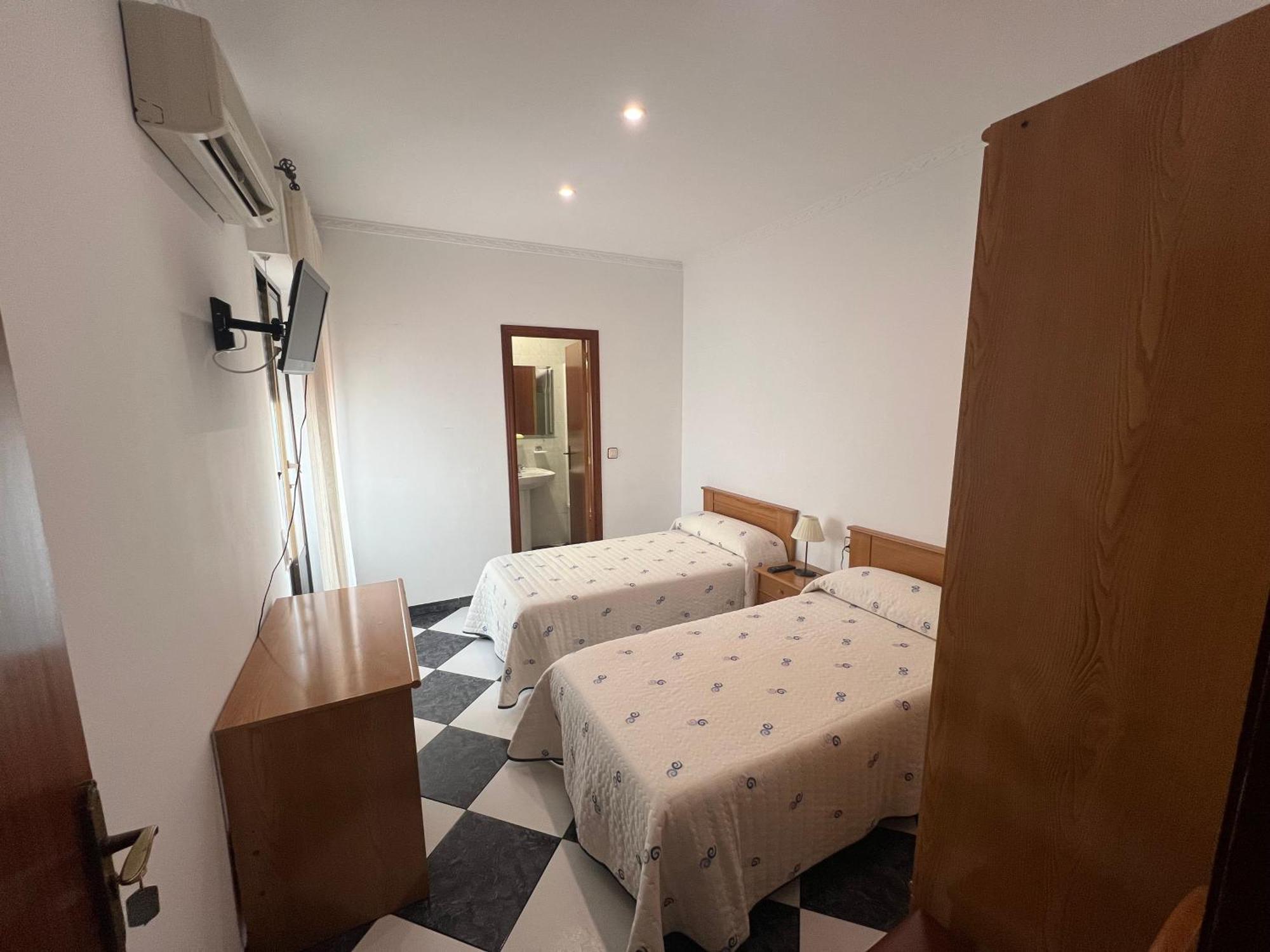 Hostal Los Amigos Siruela Εξωτερικό φωτογραφία