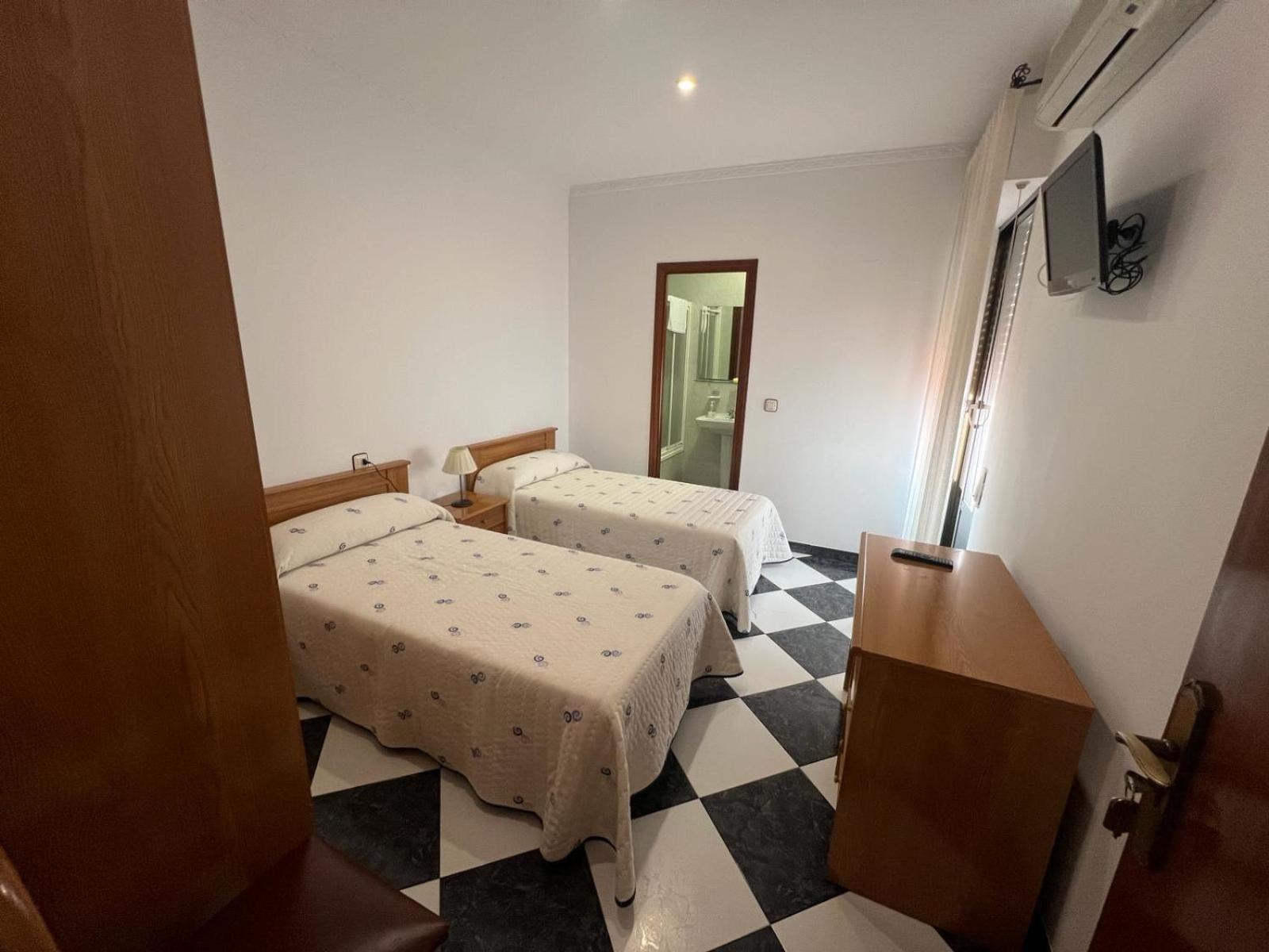 Hostal Los Amigos Siruela Εξωτερικό φωτογραφία