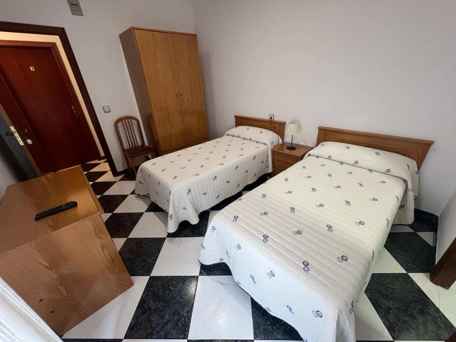 Hostal Los Amigos Siruela Εξωτερικό φωτογραφία
