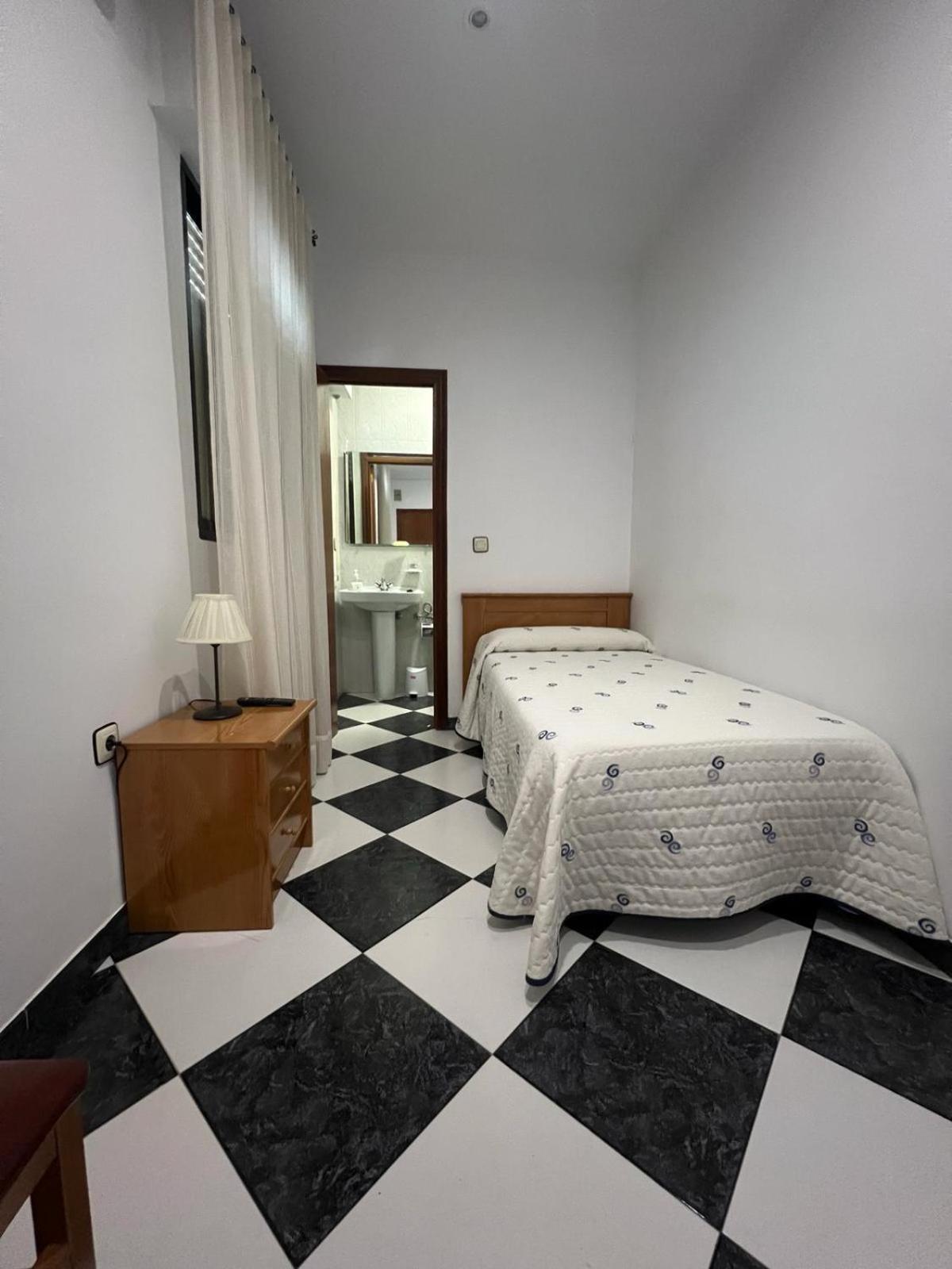 Hostal Los Amigos Siruela Εξωτερικό φωτογραφία